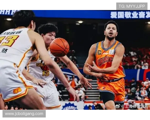 聚焦CBA激战格局透视季后赛席位之争风云与强队争锋态势深度解析 - 副本 (6) - 副本